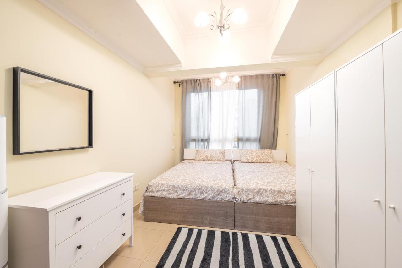 Great Balcony! Appartement Dubai Buitenkant foto